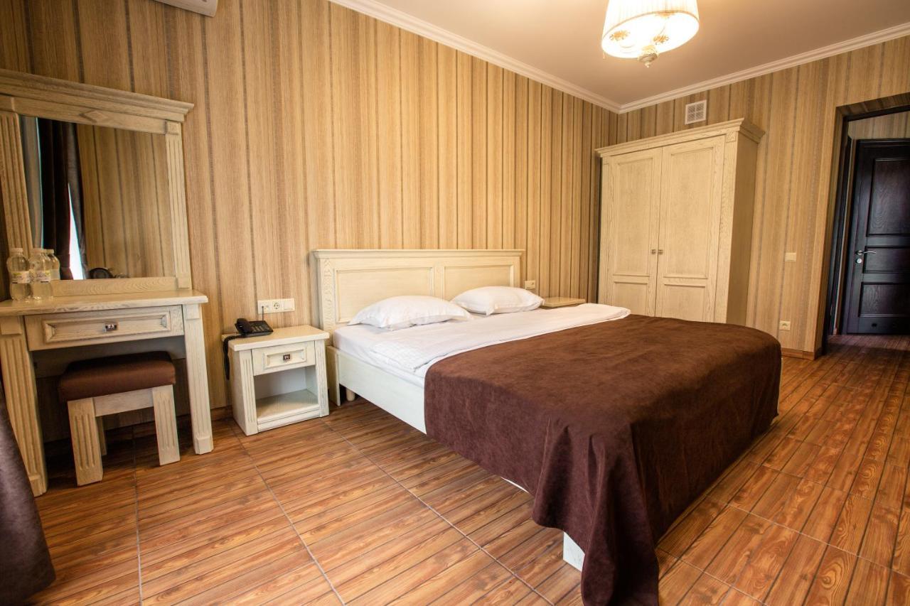 Georg Park Hotel *
